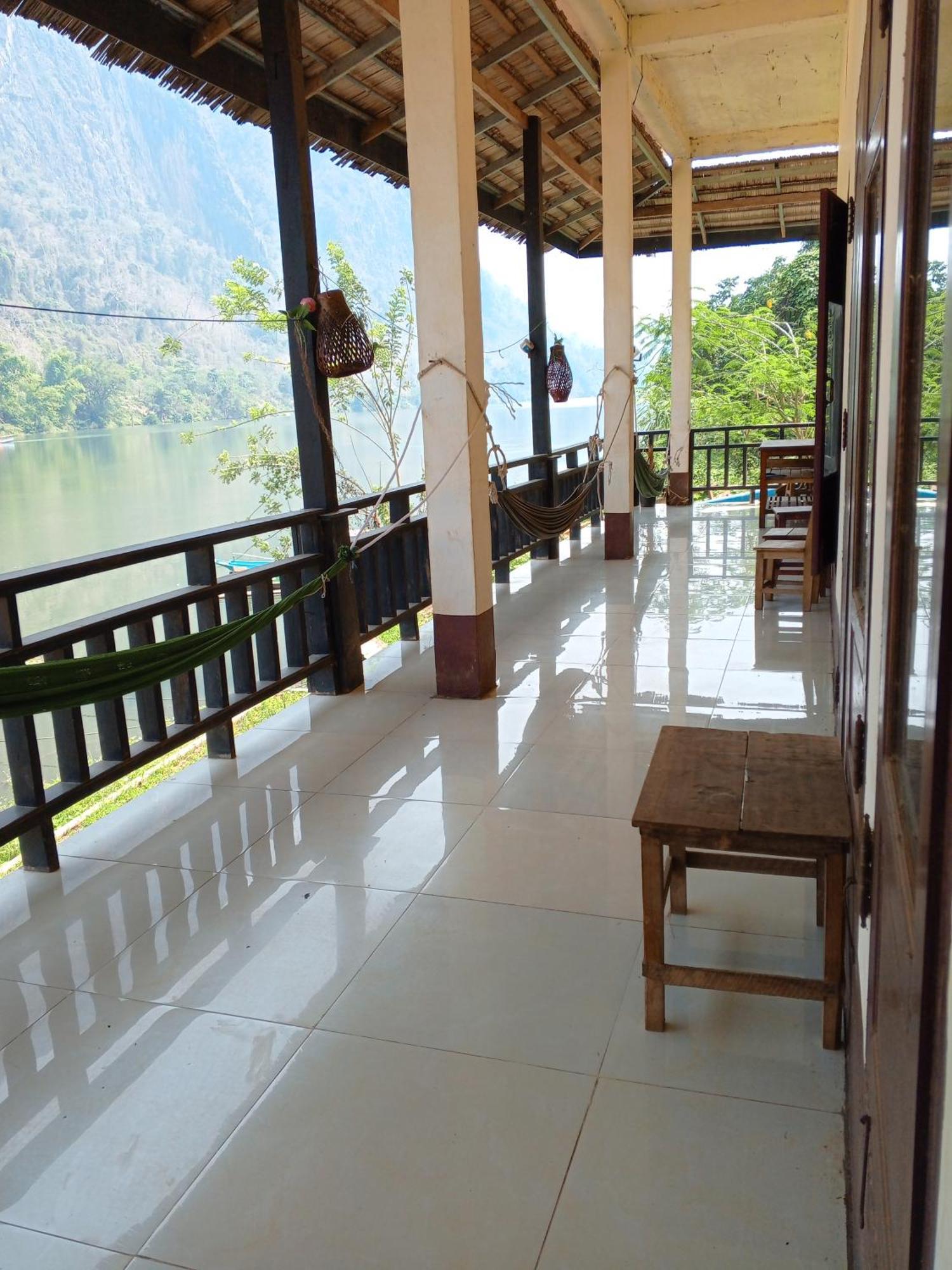 Готель Cam U View Bungalow Nong Khiaw Екстер'єр фото
