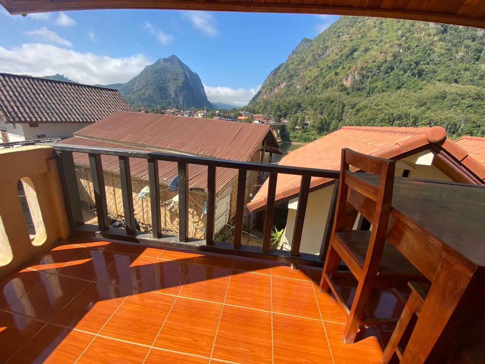 Готель Cam U View Bungalow Nong Khiaw Екстер'єр фото