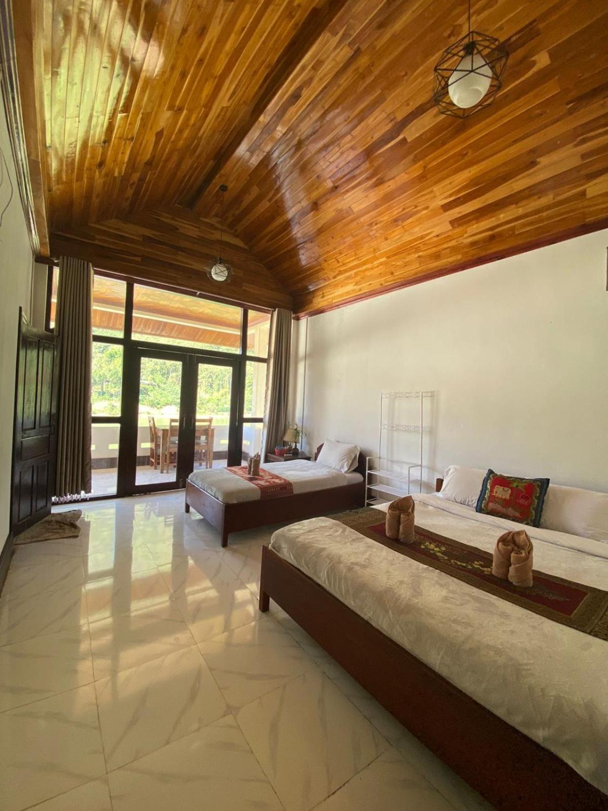 Готель Cam U View Bungalow Nong Khiaw Екстер'єр фото