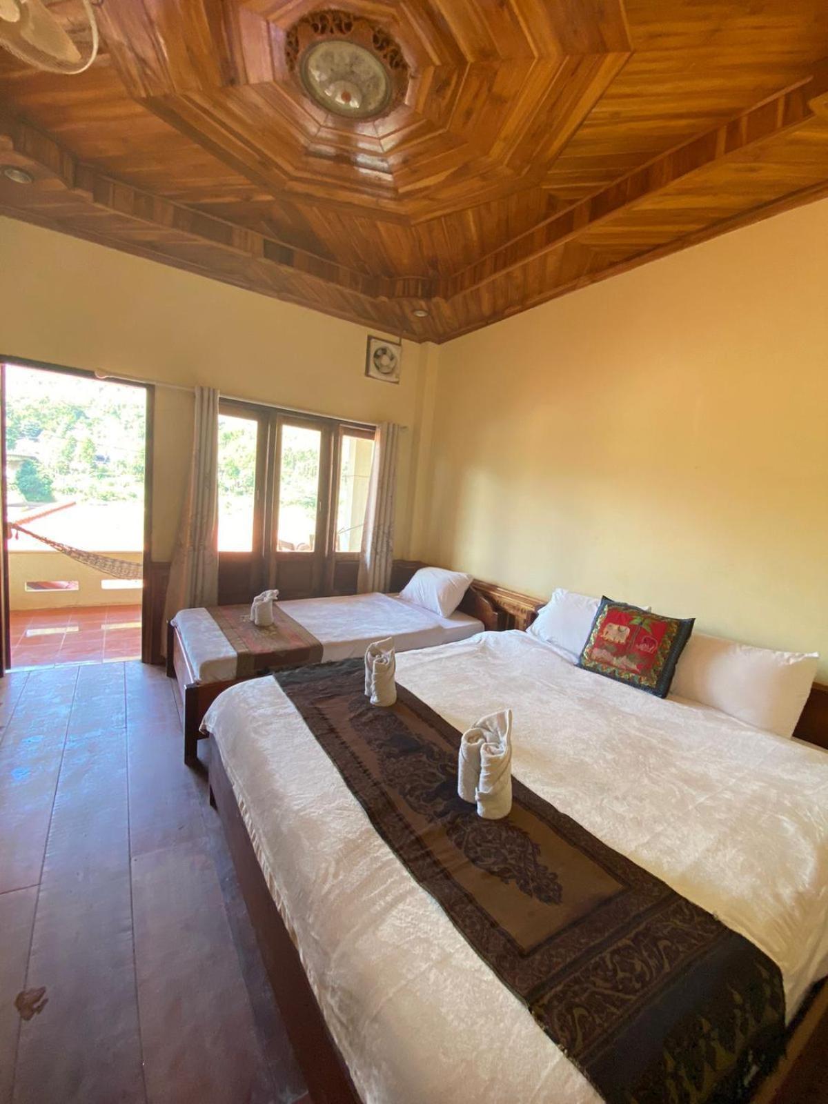 Готель Cam U View Bungalow Nong Khiaw Екстер'єр фото