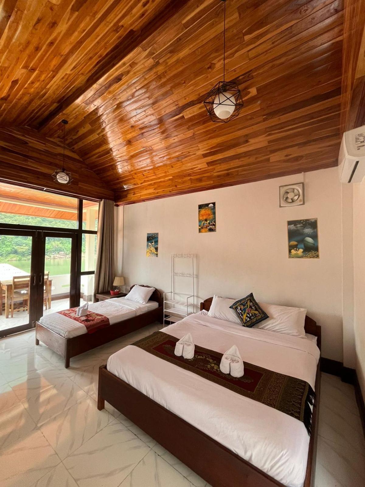 Готель Cam U View Bungalow Nong Khiaw Екстер'єр фото