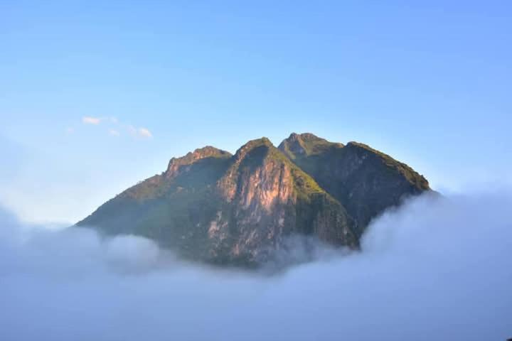 Готель Cam U View Bungalow Nong Khiaw Екстер'єр фото